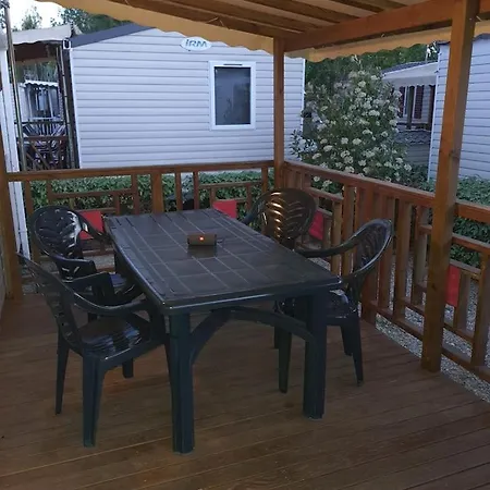 Mobil-home La Carabasse Camping *